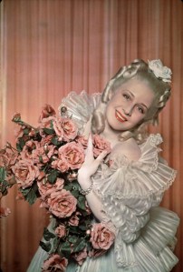 "Este é o papel que define Norma Shearer, é uma de suas mais poderosas atuações" (palavras de Brent Cullum).