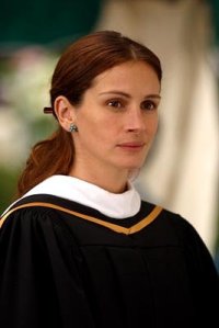Julia Roberts como a professora revolucionária de "O Sorriso de Monalisa" (2002).